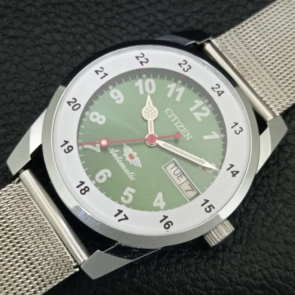 Vintage 1972 Citizen Automatic Mens Silver Watch W/daydate & Green accents